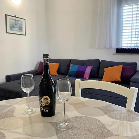 Ferienwohnung Fuer 2 Personen Ca 28 Qm In Silo, Kvarner Bucht Krk *